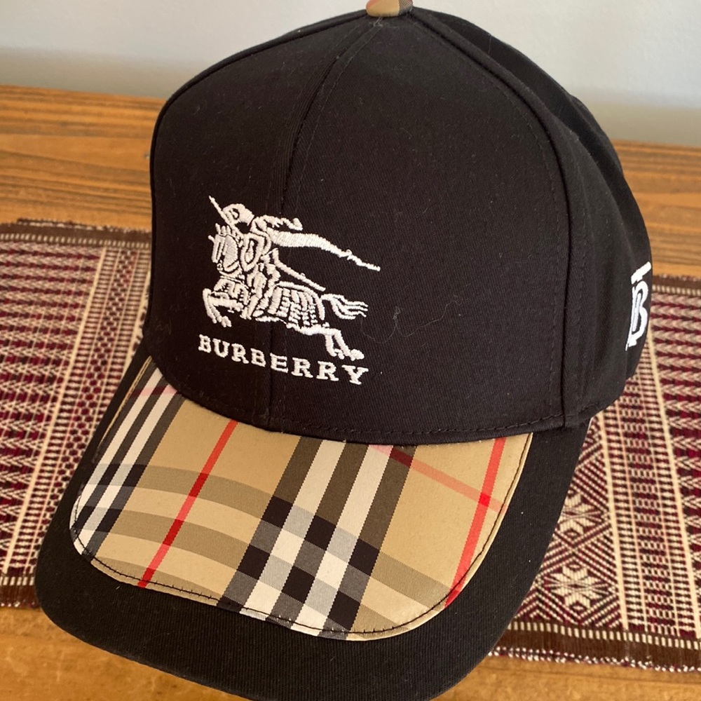 Designer look baseball cap NWT